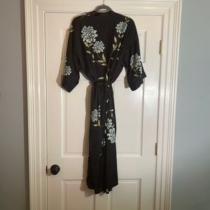 Pixie Lady robe nwot floral flowers pretty medium/large